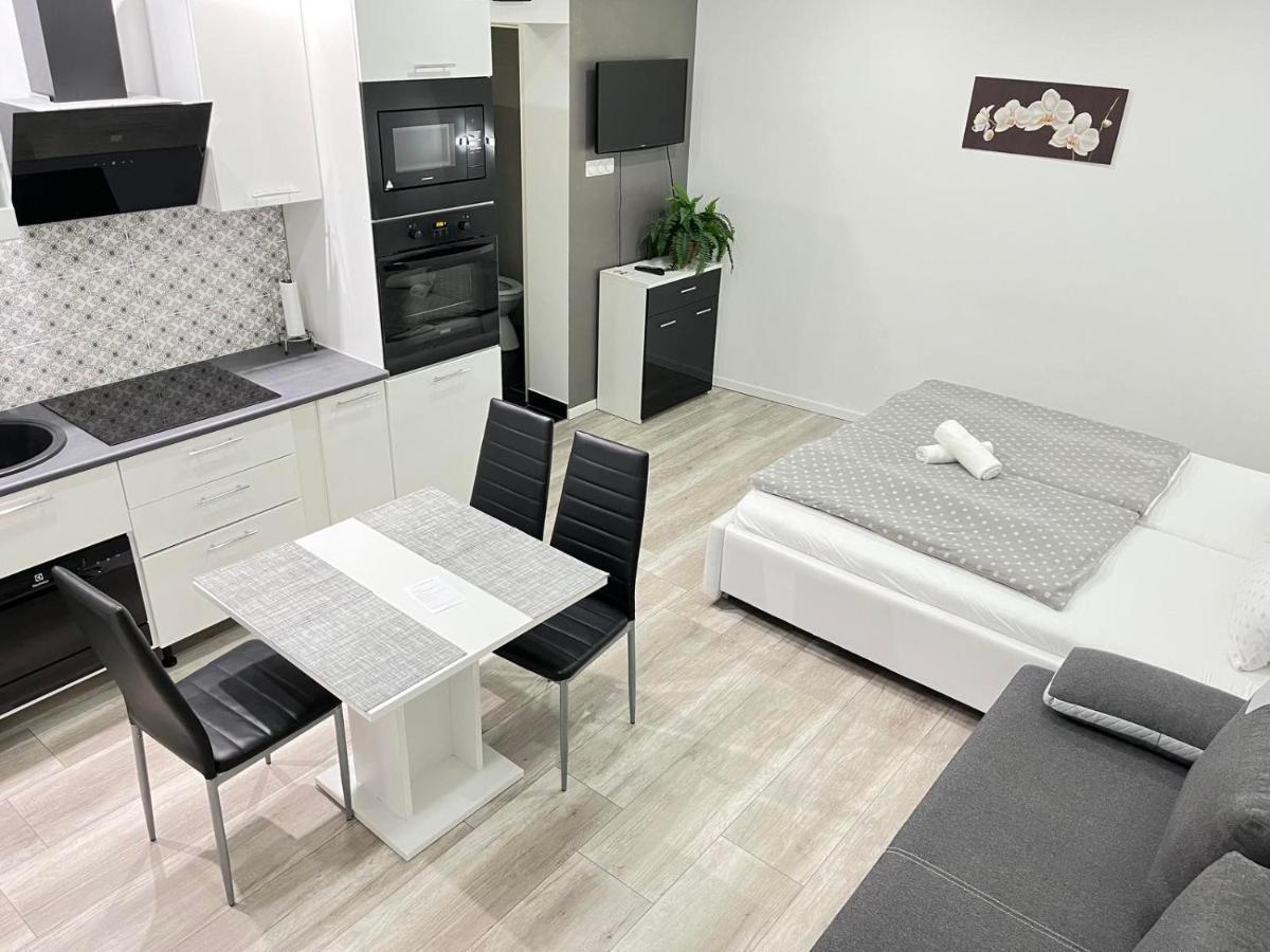 Aqua Wellness Apartments Hajduszoboszlo Luaran gambar