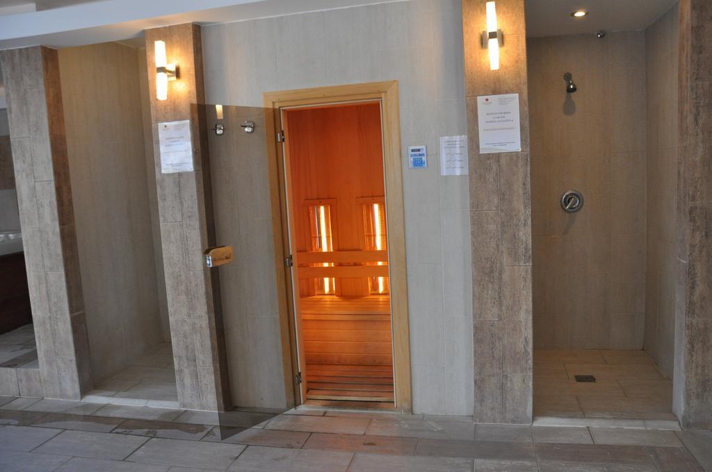 Aqua Wellness Apartments Hajduszoboszlo Bilik gambar