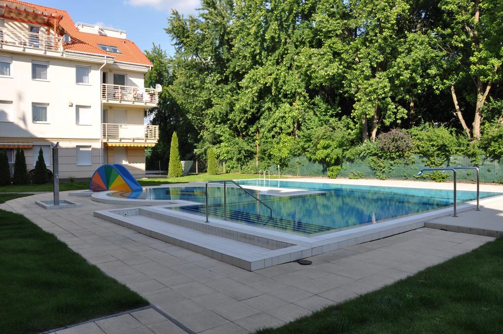 Aqua Wellness Apartments Hajduszoboszlo Bilik gambar